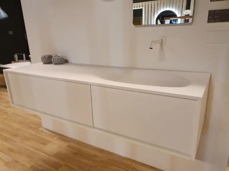 Scopri il mobile per la sala da bagno Falper Shape evo a prezzo Outlet. Design moderno e funzionale, per un bagno unico.