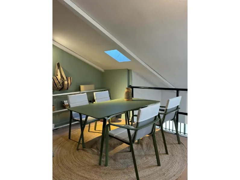 Talenti Milo tavolo con 4 poltroncine: arredo giardino con forte sconto