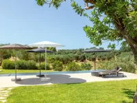 Arredo giardino Talenti Ombrellone ermes con pouf a prezzo ribassato