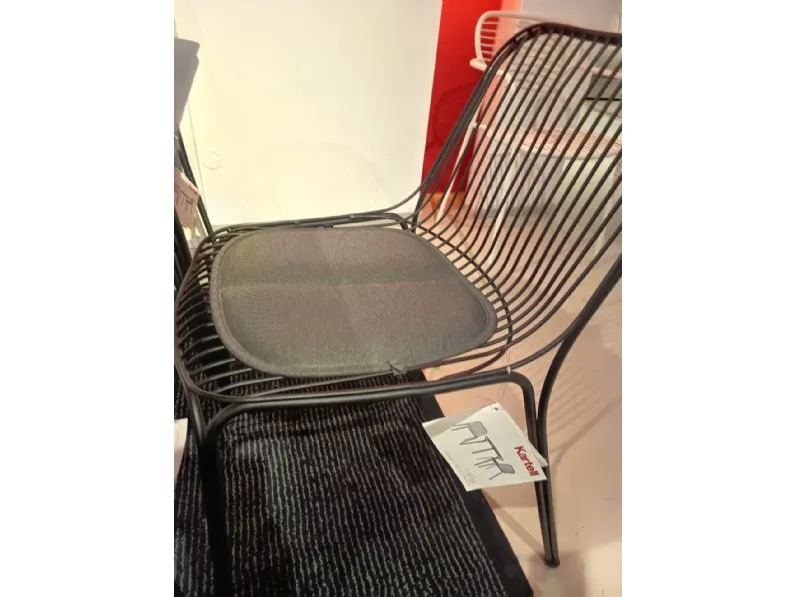 Arredo Giardino Kartell Hiray set tavolo e sedie con cuscini  a prezzo Outlet 