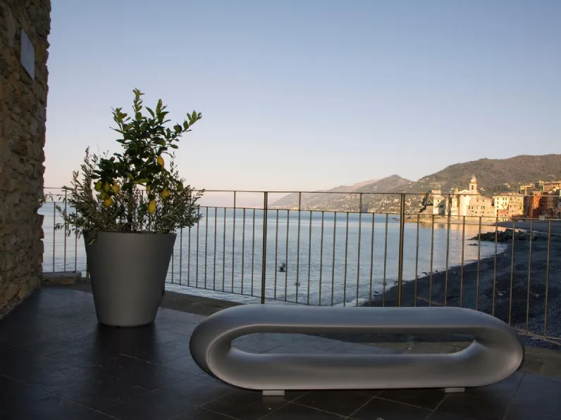 Loop  Serralunga: divano da giardino a prezzi outlet