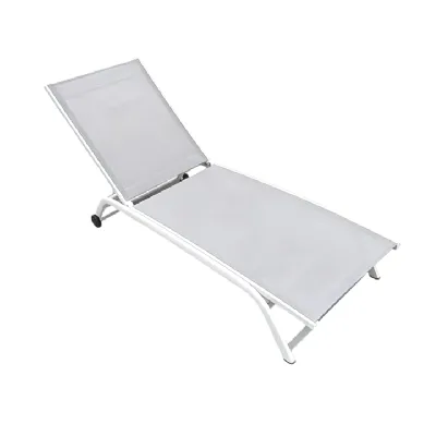 Mobile giardino modello Lettino ilia bianco cosma di Cosma outdoor living IN OFFERTA