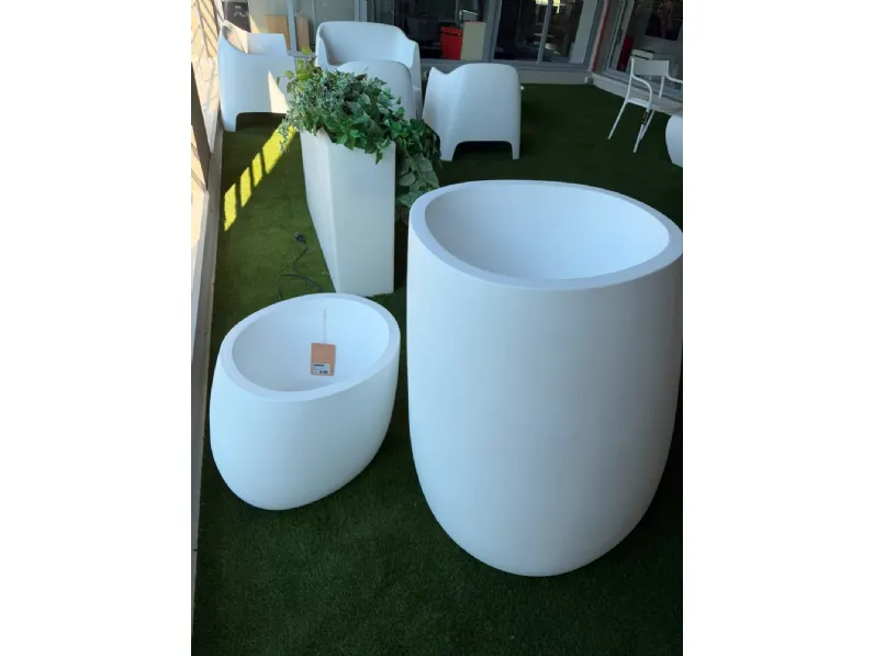 Arredo giardino Stone planter Vondom a prezzo ribassato