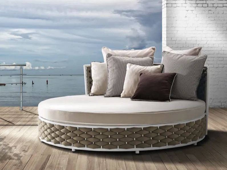 Sdraio rotonda intrecc. a mano: arredo giardino in offerta! Comfort e stile per il tuo spazio esterno.