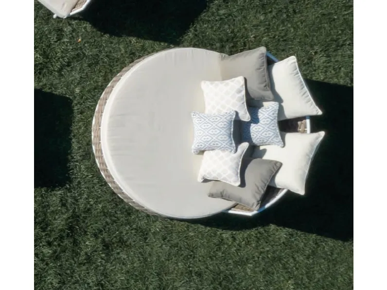 Sdraio rotonda intrecc. a mano: arredo giardino in offerta! Comfort e stile per il tuo spazio esterno.