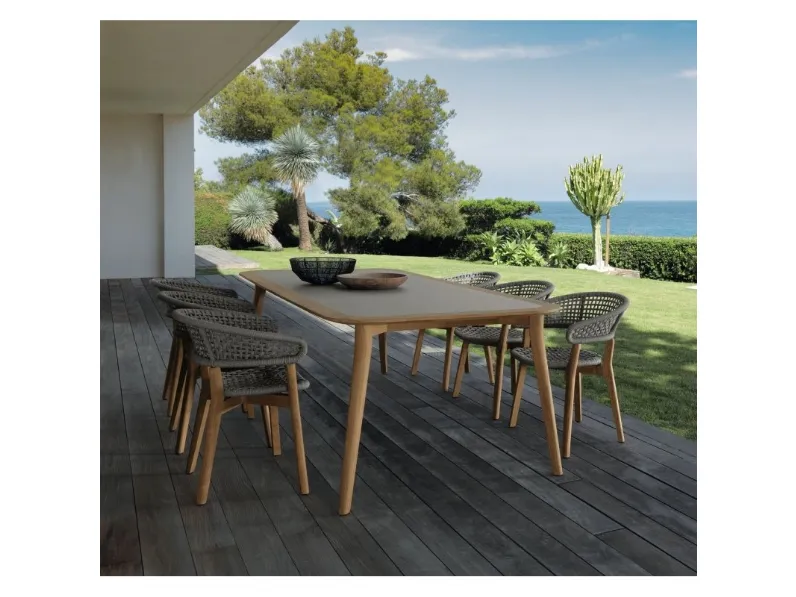 Scopri il Tavolo Moon Teak Talenti da giardino a prezzo Outlet!