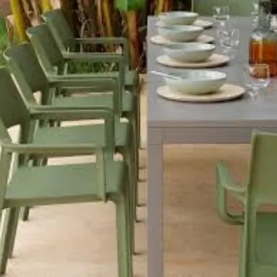 Tavolo per l'esterno modello Tavolo rio+ sedie trill Nardi con forte sconto