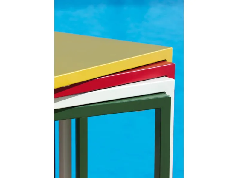 Mobile giardino Tavolo quatris 80 x 80 bianco con 2 poltroncina alice di Vermobil con forte sconto