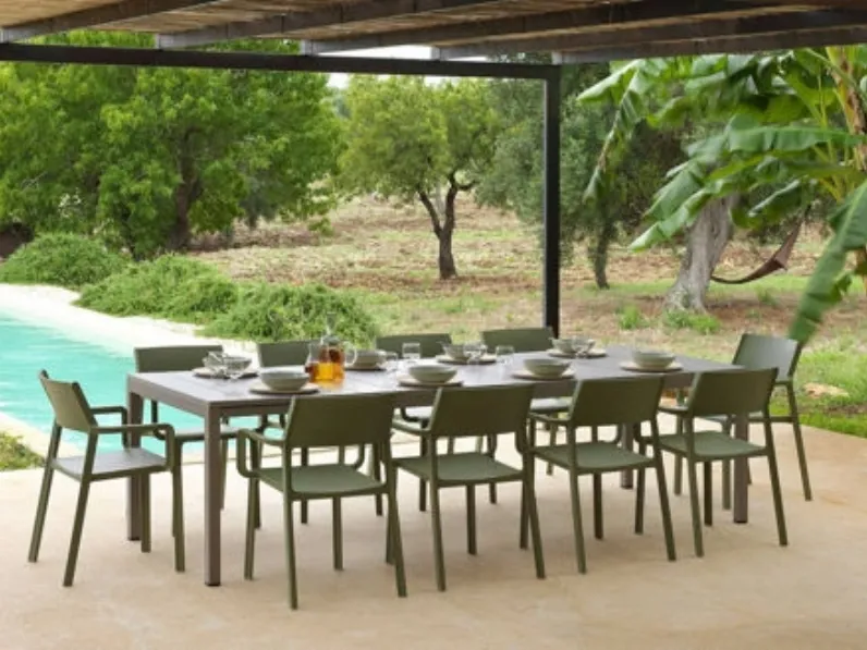 Arredo Giardino Nardi Tavolo rio alu 210 extensible con 8 sedie trill armachair in Offerta Outlet 