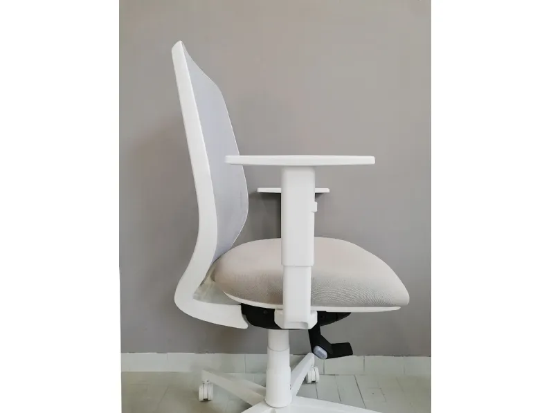 Sedia operativa modello Cast rete full white in altro ad un prezzo davvero conveniente