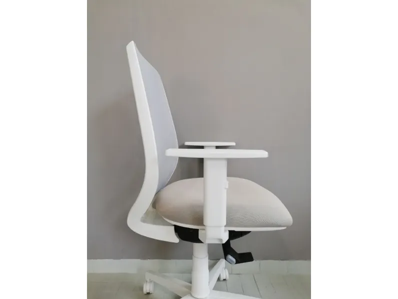 Sedia operativa modello Cast rete full white in altro ad un prezzo davvero conveniente