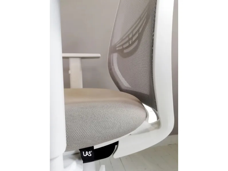 Sedia operativa modello Cast rete full white in altro ad un prezzo davvero conveniente