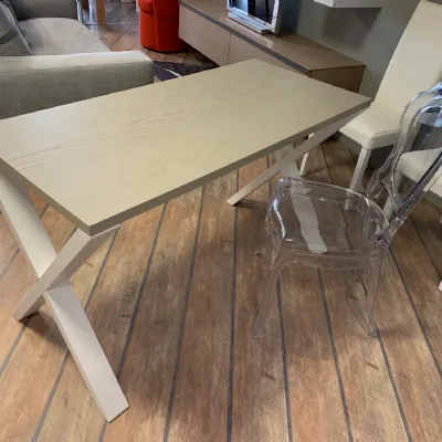 Scrivania direzionale in legno Cross a marchio Granzotto con forte sconto