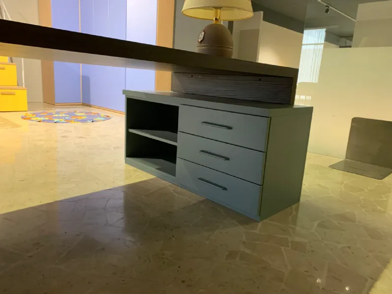  modello Boss in plastica ad un prezzo esclusivo