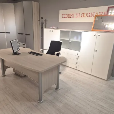 Scrivania direzionale in altro Kronos a marchio Zg mobili a prezzi convenienti