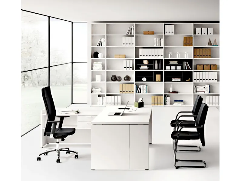 Scrivania direzionale delta e poltrona in legno Las mobili in Offerta Outlet
