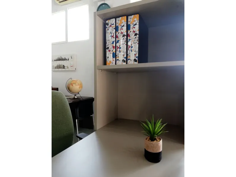 Scrivania direzionale in legno Luca - postazione home office con sedia Las mobili a prezzi convenienti