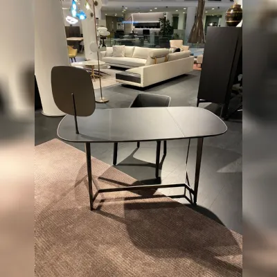 Scrivania direzionale modello Mathieu Poliform in OFFERTA OUTLET