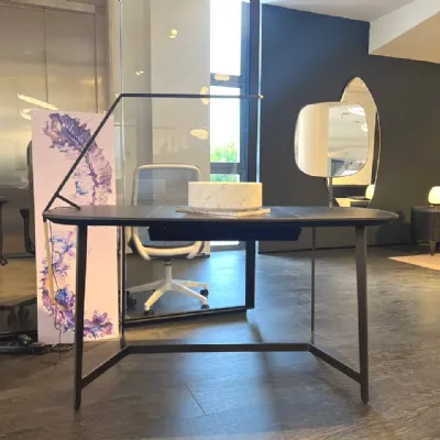 Scrivania direzionale modello Mathieu Poliform in OFFERTA OUTLET