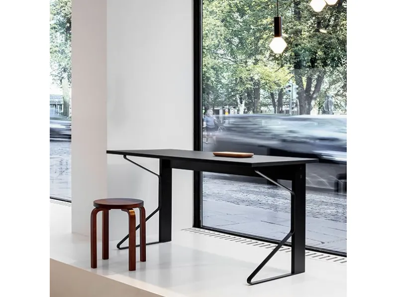 Scrivania Kaari desk  in altro Vitra a prezzo scontato