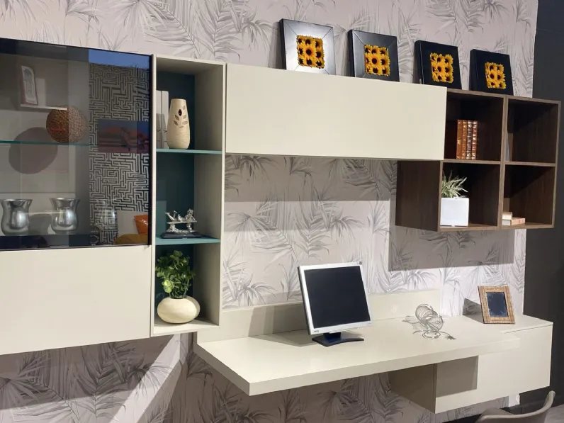 Scrivania Office in plastica Cinquanta3 a prezzo Outlet