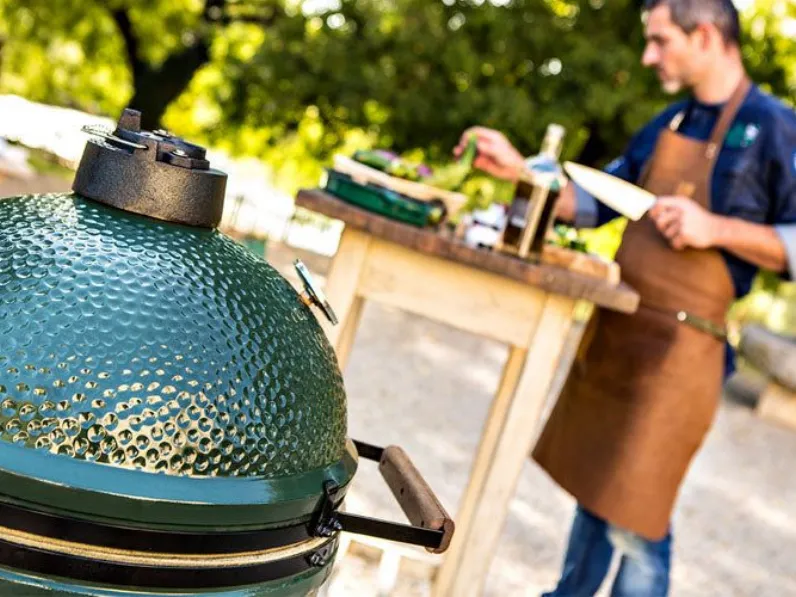 Barbecue large - cm 46 con supporto - big green egg Collezione esclusiva a prezzo Outlet
