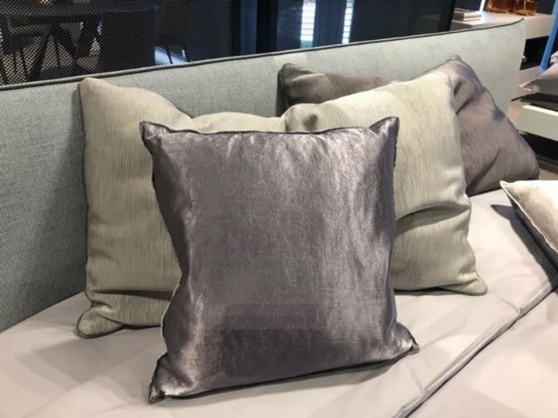 Cuscini letto modello Cuscinetti bellezza letto della marca Longoni poltrone e divani a prezzi outlet