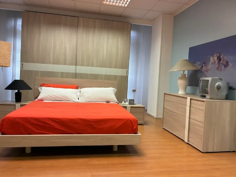 Camera da letto Aris Villanova in laminato a prezzo ribassato
