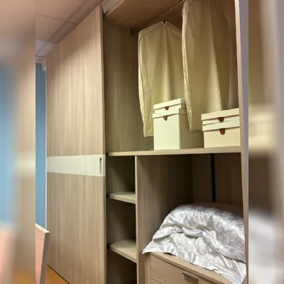 Camera da letto Aris Villanova in laminato a prezzo ribassato