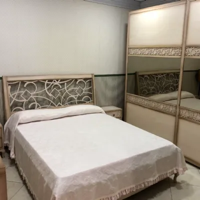 Camera da letto Sofia  Artigianale in legno in Offerta Outlet