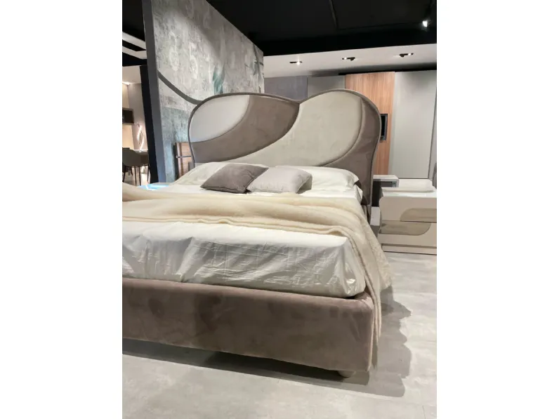 Camera da letto Camera gaia Mobilpiu in laccato opaco a prezzo Outlet