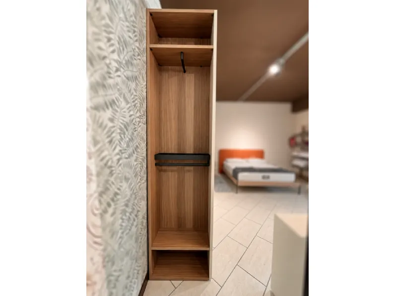 Camera da letto Camera matrimoniale Adok in laminato a prezzo scontato