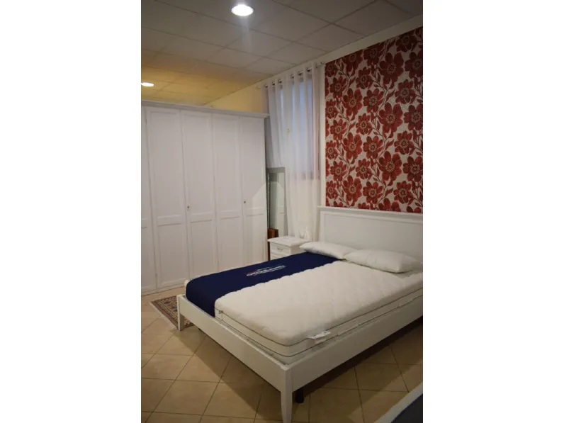 Camera da letto Camera Villanova in legno a prezzo scontato