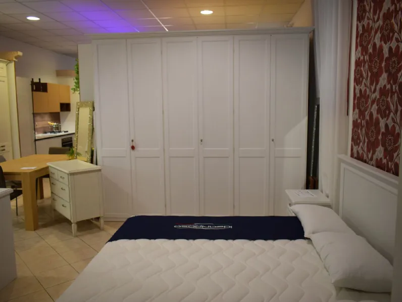 Camera da letto Camera Villanova in legno a prezzo scontato