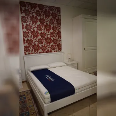 Camera da letto Camera villanova Villanova in legno a prezzo scontato