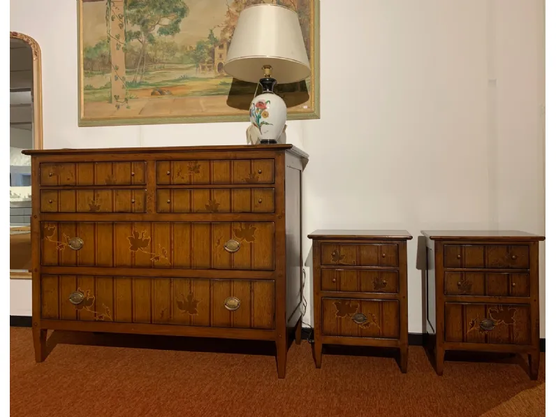 Camera da letto Como' e comodini marchetti massello Marchetti a un prezzo conveniente