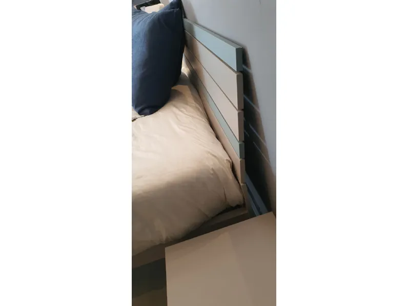 Camera da letto Filo Orme in laccato opaco a prezzo Outlet