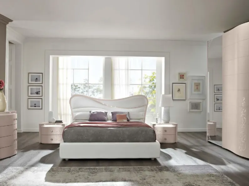 Camera da letto Glamour champagne Spar in laminato a prezzo scontato