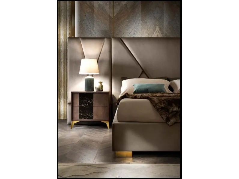 Camera da letto Grazia effetto marmo Mobilpiu in legno scontata 