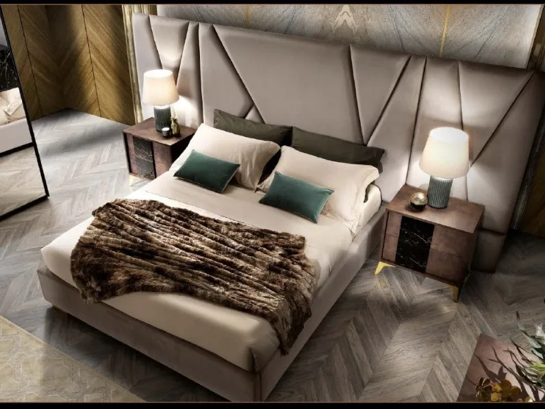 Camera da letto Grazia effetto marmo Mobilpiu in legno scontata 