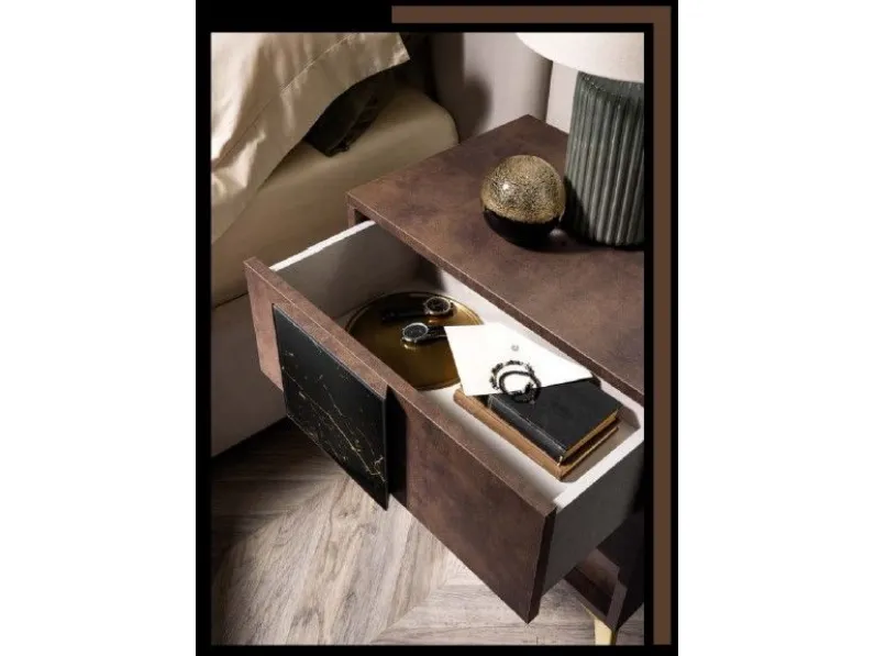 Camera da letto Grazia effetto marmo Mobilpiu in legno scontata 