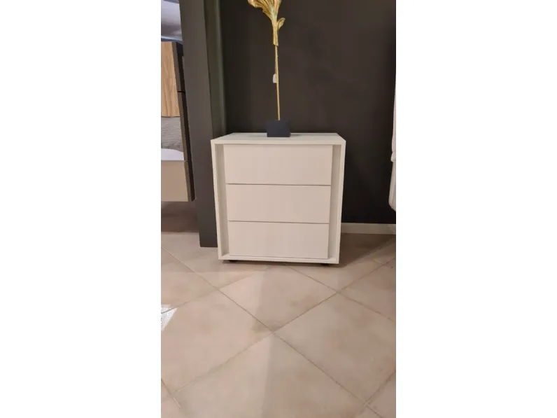Camera da letto Tomasella Gruppo como' e comodini vip a prezzo ribassato in laminato