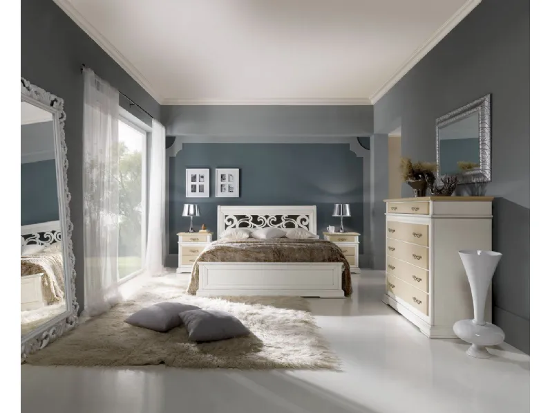 Camera da letto in legno progettata da Adele Mirandola a prezzo Outlet.