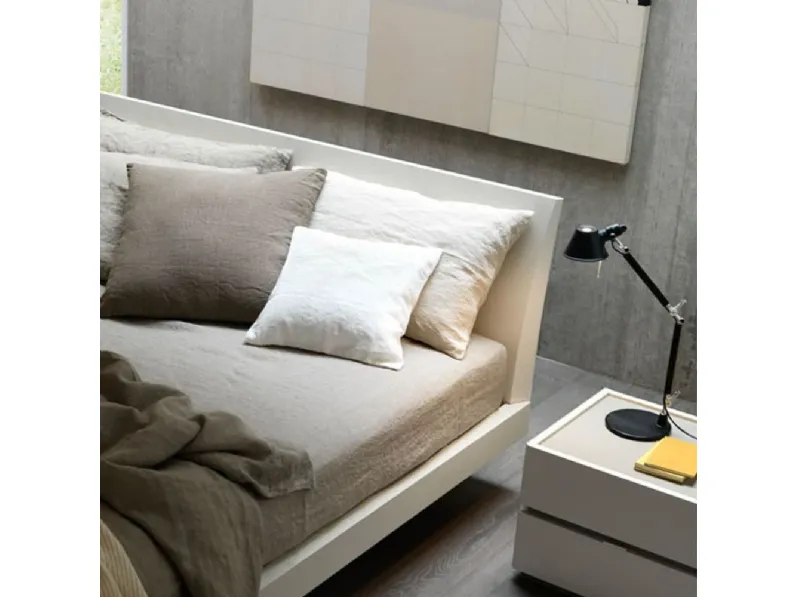 Camera da letto in legno con  gruppo letto  Sangiacomo in laminato a prezzo ribassato