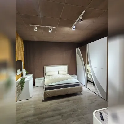 Camera da letto Levante  Corso in tamburato a prezzo scontato