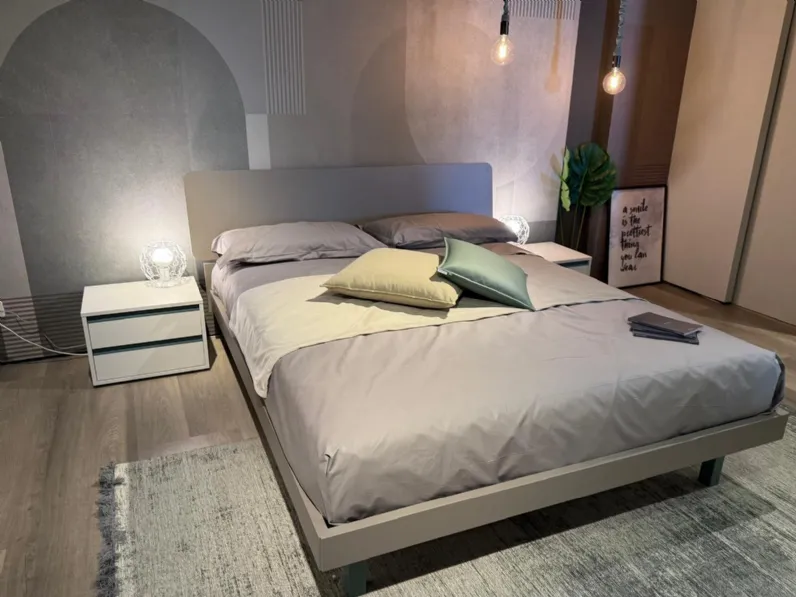 Camera da letto Orme Light night a prezzo scontato in laminato