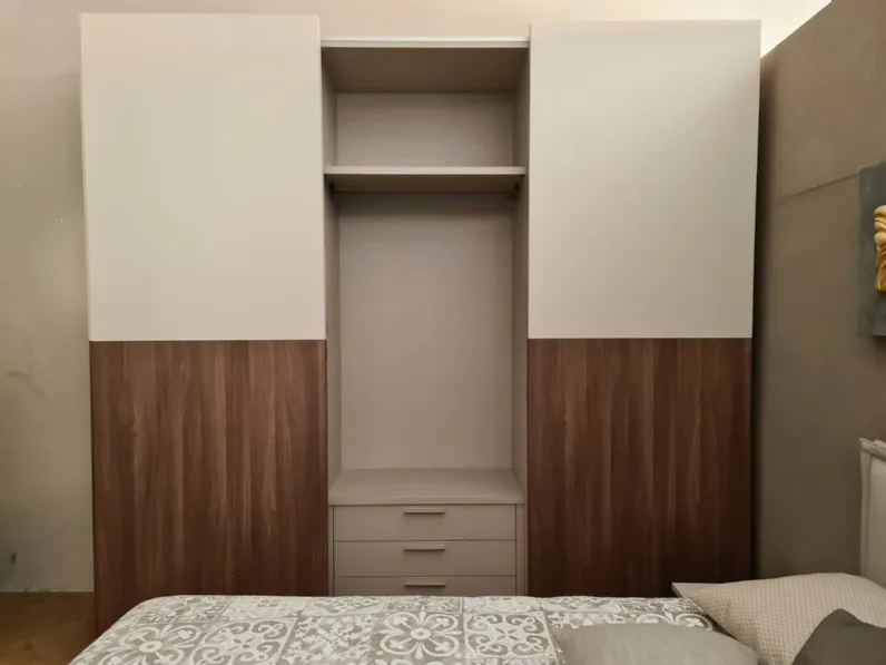 Camera da letto Linear Kico in laminato in Offerta Outlet