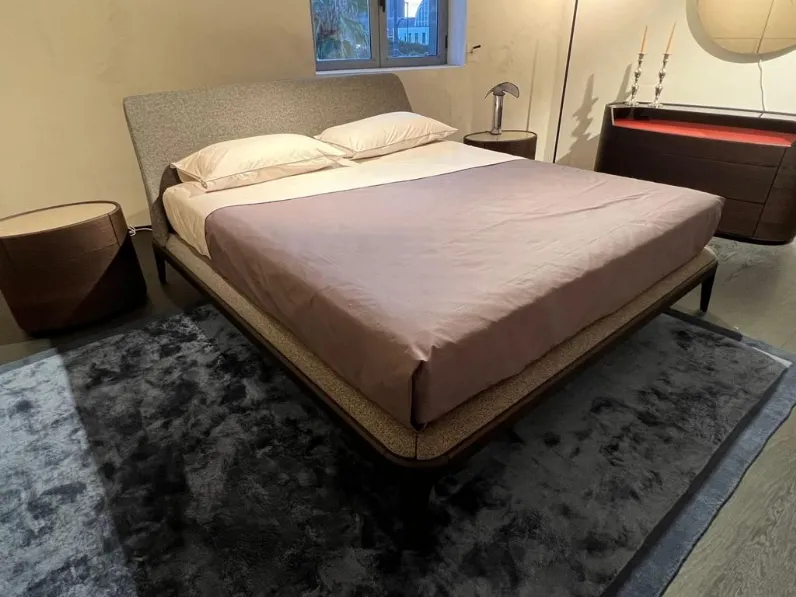 Camera da letto Poliform Kelly a prezzo scontato in legno