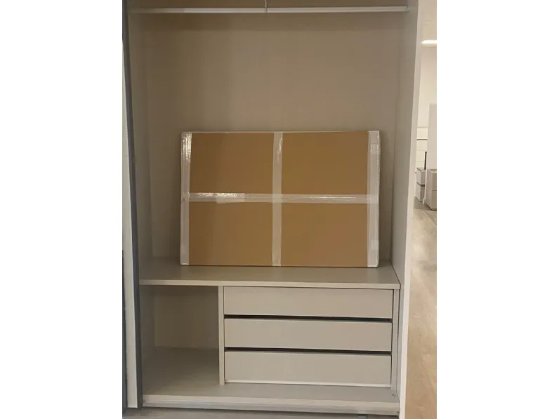 Camera da letto Stella Mobilpiu in laminato in Offerta Outlet