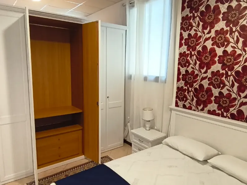 Camera da letto Camera matrimoniale classica Villanova PREZZI OUTLET